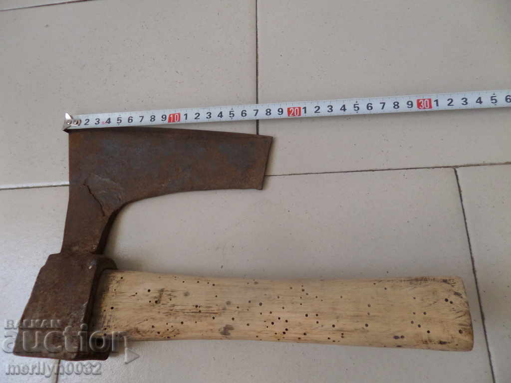 Delivery of Old ax, curve topper satin hat punch Delivery of Old ax, curve topper satin hat punch