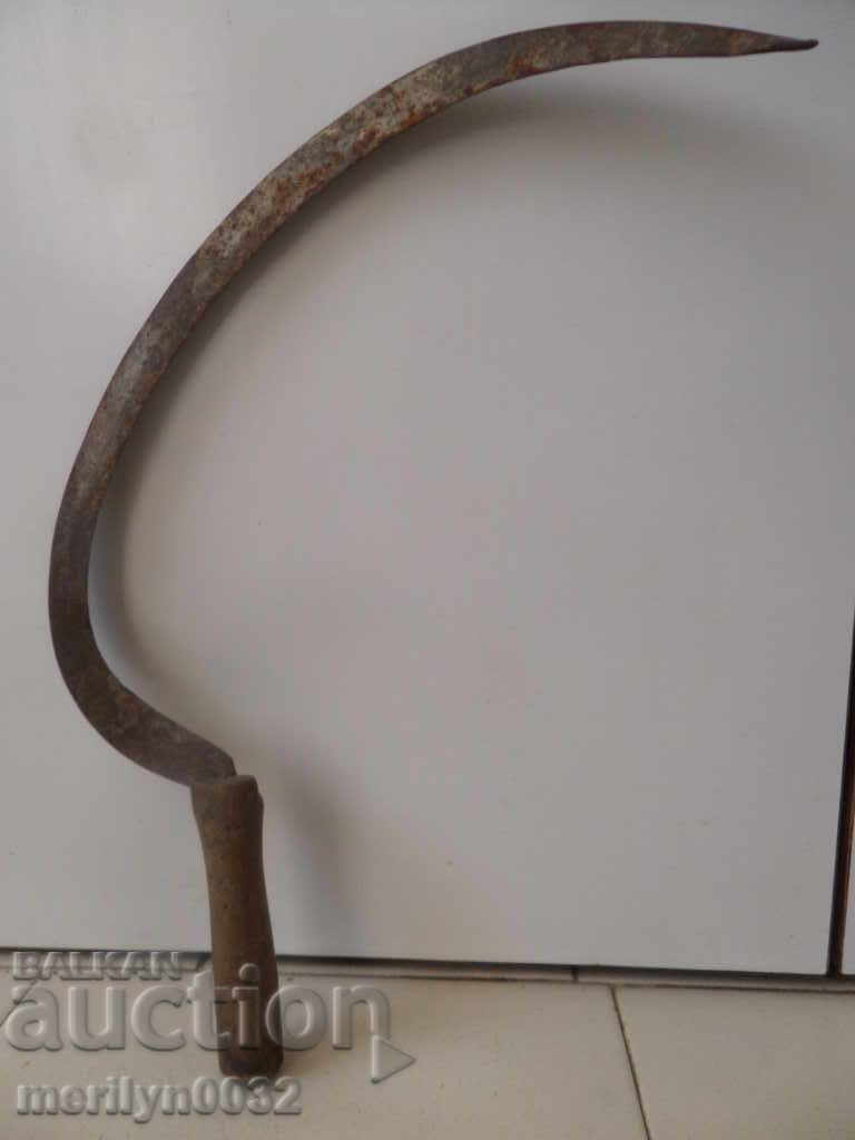 Auction  Old sickle, knife, blade, wrought iron