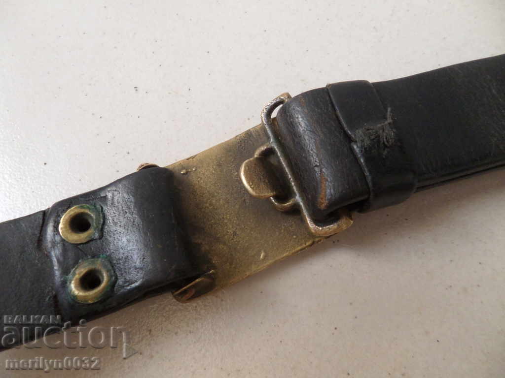 Curea cu cataramă, uniformă rănită - 7