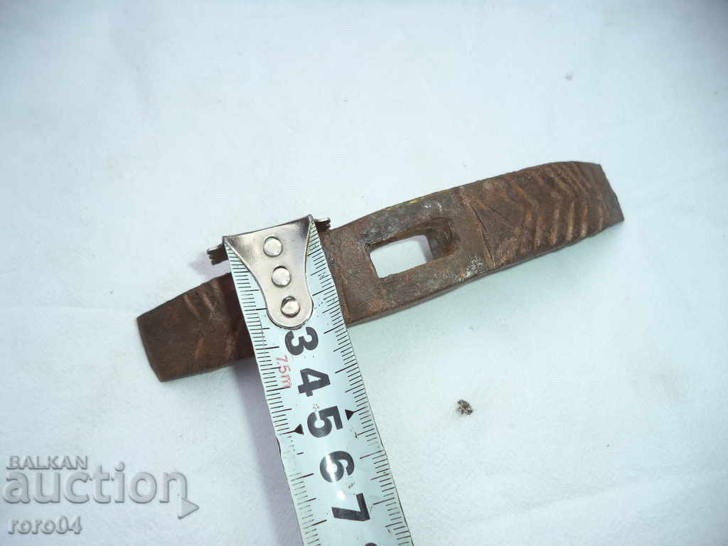 Auction PLEASE Auction PLEASE