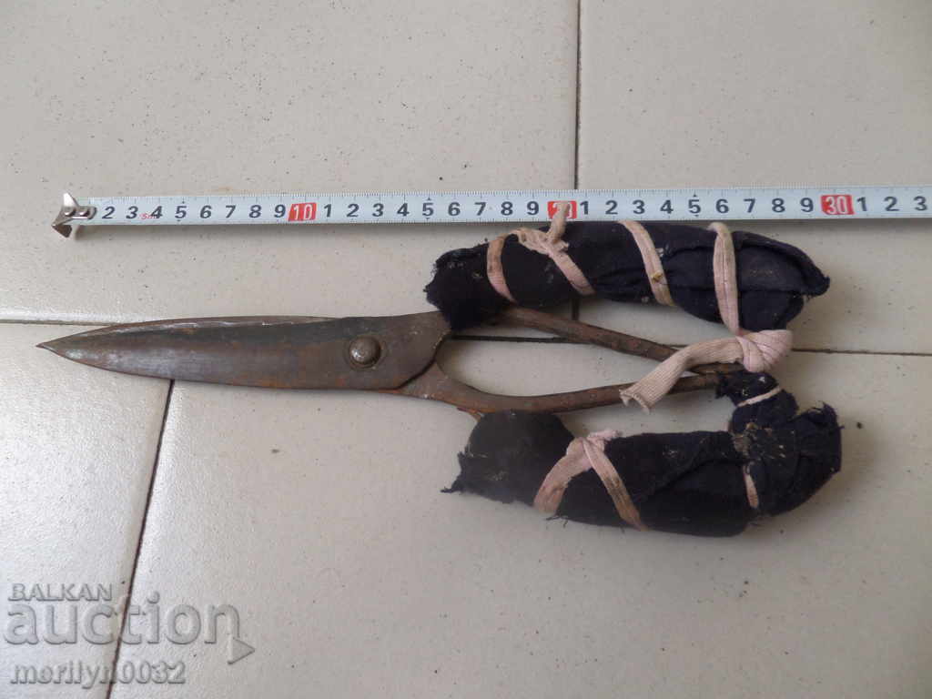 Delivery of Forged scissors old scissors Delivery of Forged scissors old scissors