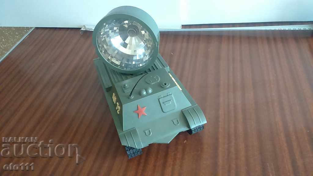 OLD TOUGHTER - TANK WITH PHARE - USSR