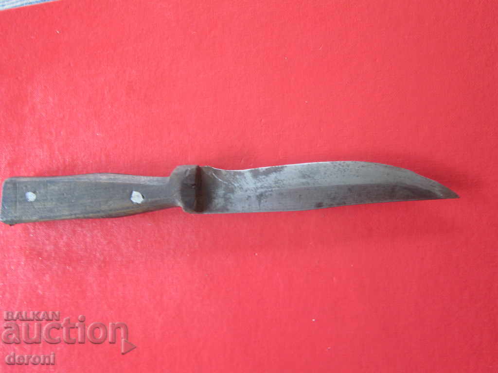 Delivery of An old knife Delivery of An old knife