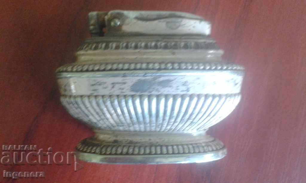 Delivery of Lighter RONSON-Queen Ana Delivery of Lighter RONSON-Queen Ana