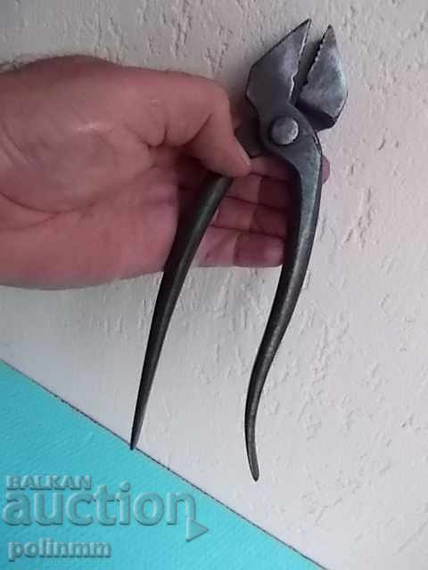 Auction  Old German pliers