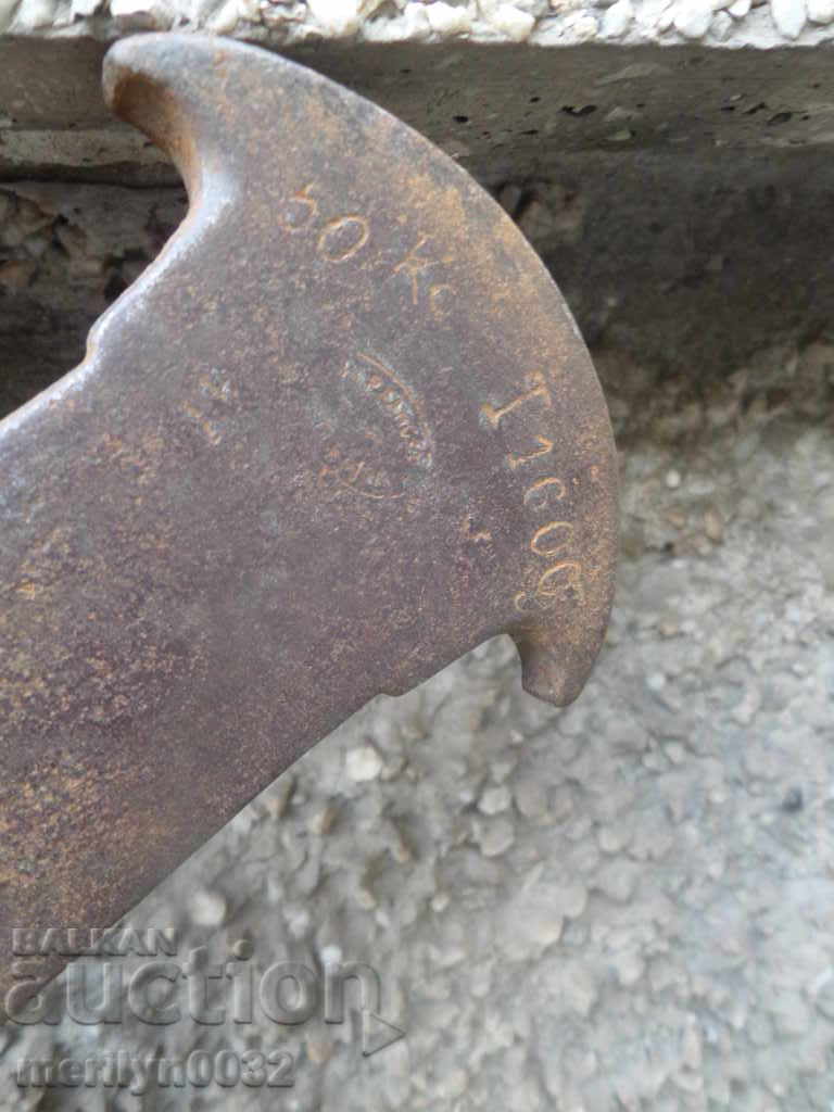 Auction Old scales, pallet, scales, scales from the beginning of the twentieth century Auction Old scales, pallet, scales, scales from the beginning of the twentieth century