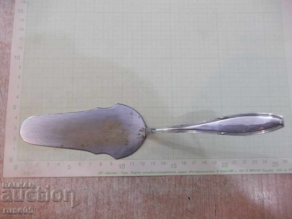 Δημοπρασία Σπάτουλα για ένα κέικ Δημοπρασία Σπάτουλα για ένα κέικ