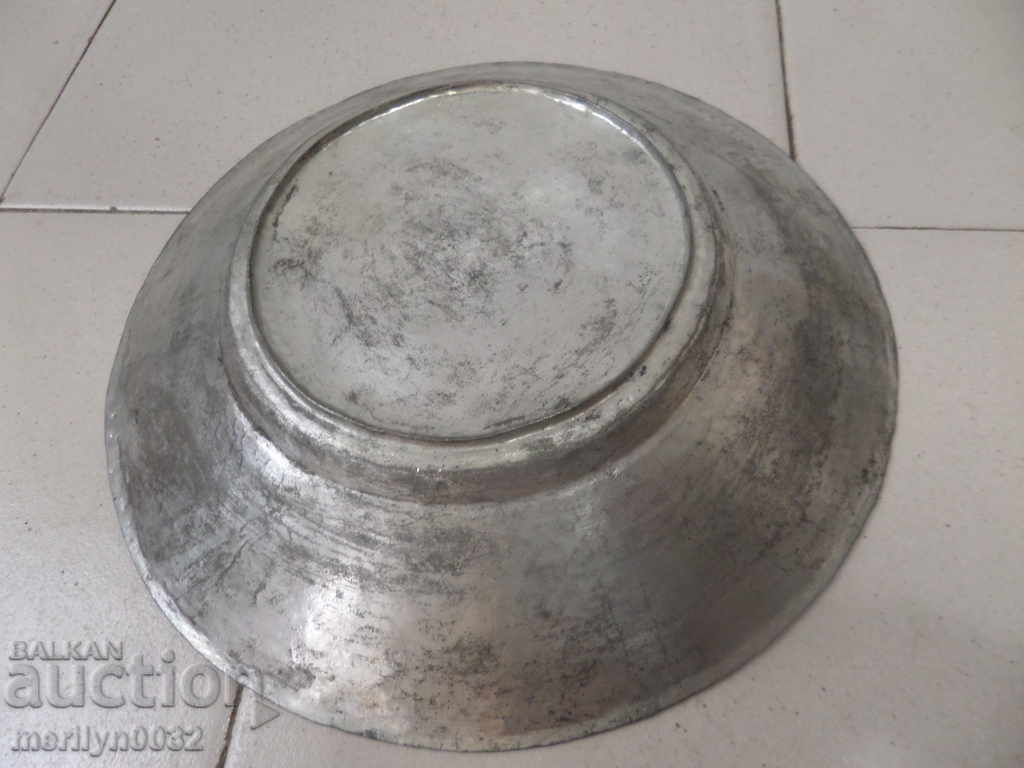 Old copper sahan, baker, bowl, plate, tass with price 79.00 BGN | € 40.39 Old copper sahan, baker, bowl, plate, tass with price 79.00 BGN | € 40.39