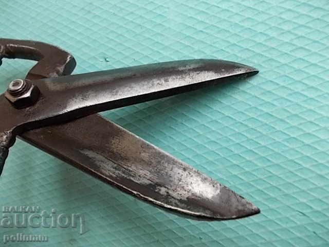 Delivery of Forged massive scissors Delivery of Forged massive scissors