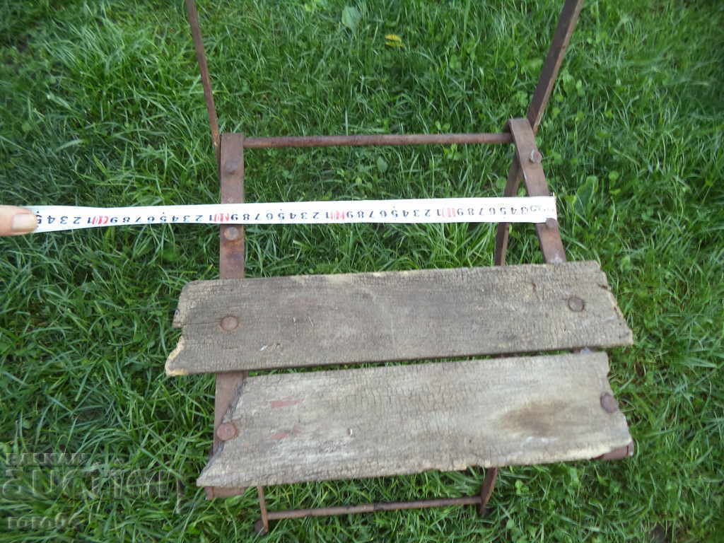 Auction OLD FORGED GARDEN FOLDING CHAIR Auction OLD FORGED GARDEN FOLDING CHAIR