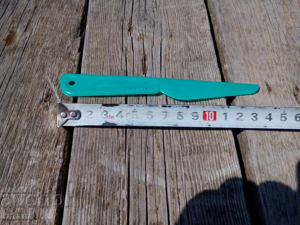 Auction Baby plastic knife Auction Baby plastic knife