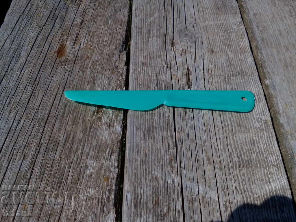 Детско пластмасово ножче
