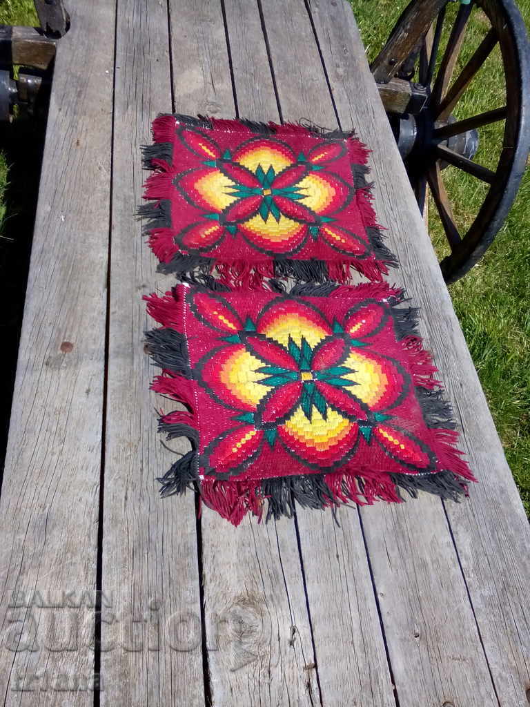 Доставка на Възглавничка,шевица Доставка на Възглавничка,шевица