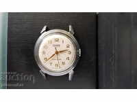 Casă - două ceasuri de colecție