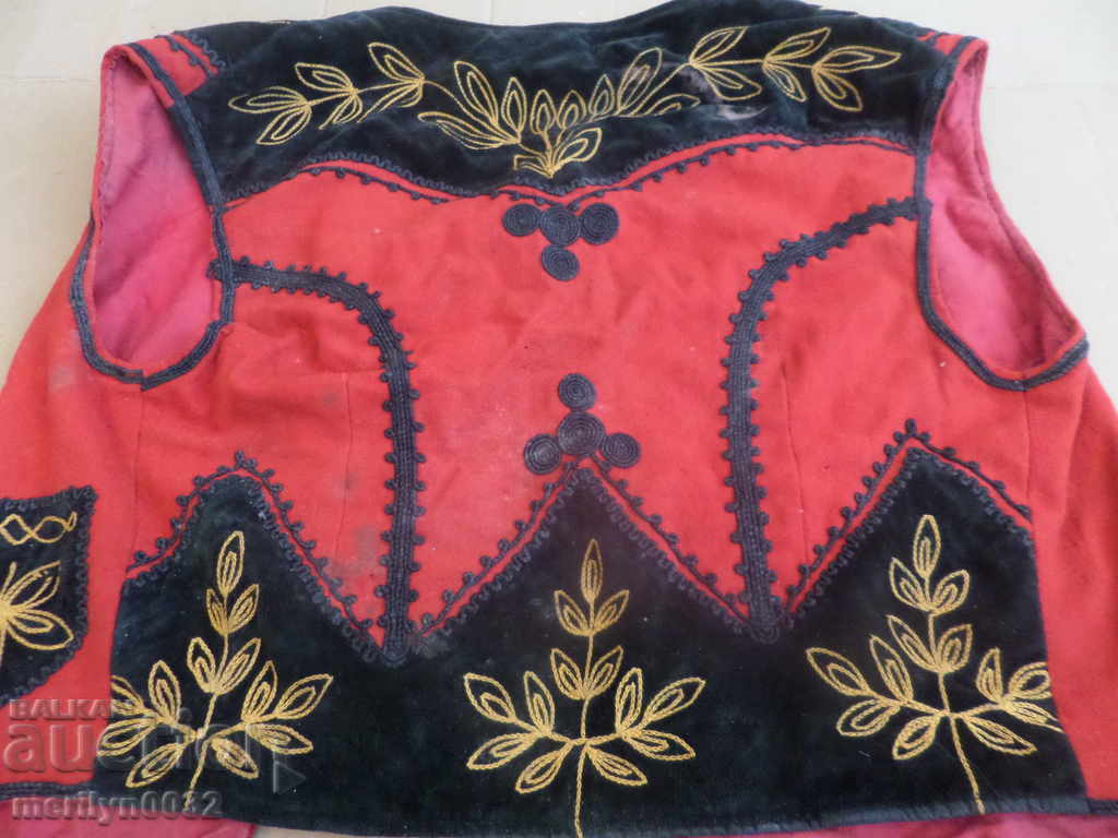 Old embroidered wearing costume, embroidery woolen - 6 Old embroidered wearing costume, embroidery woolen - 6