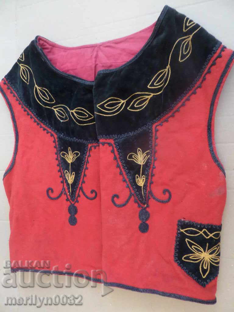 Old embroidered wearing costume, embroidery woolen