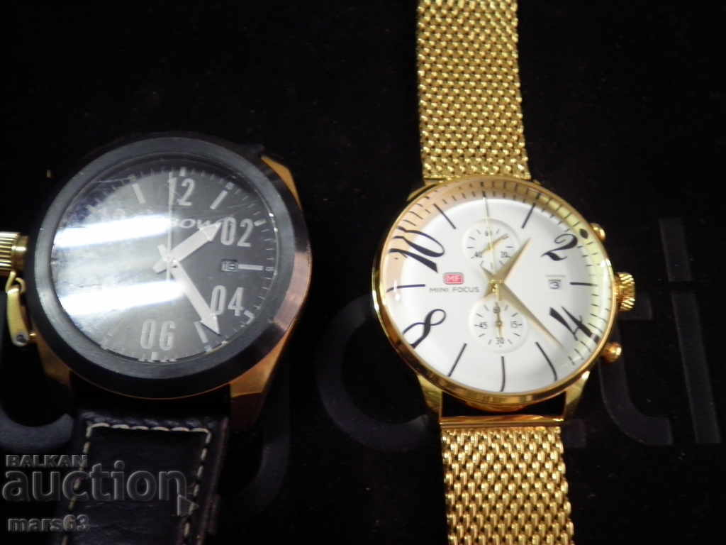 Delivery of Men's gold-plated chronograph watch Delivery of Men's gold-plated chronograph watch