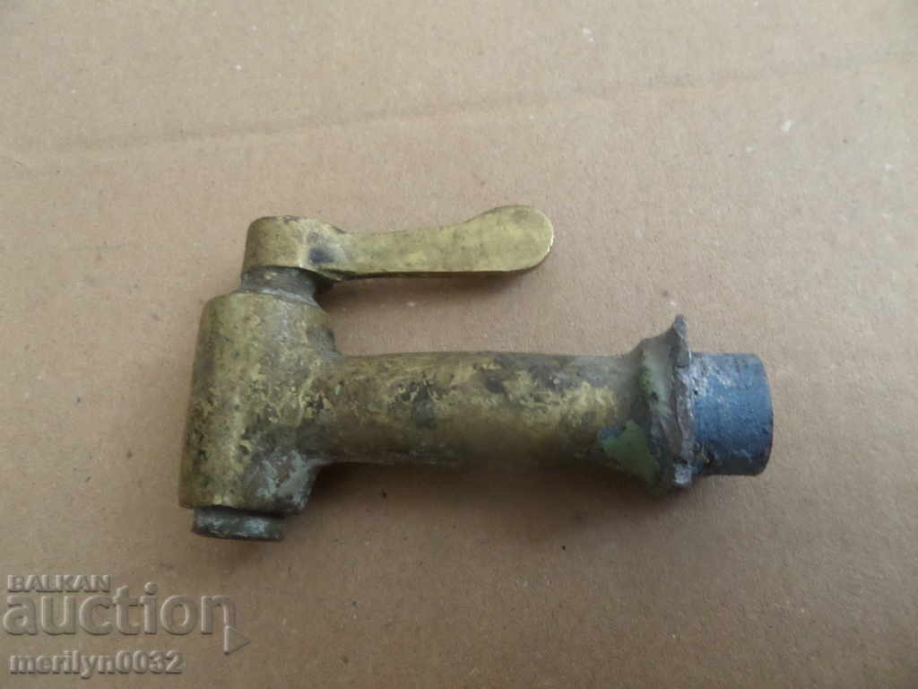 Old Bronze Spout Spinner Key Fountain Stop Valve with price 29.00 BGN | € 14.83 Old Bronze Spout Spinner Key Fountain Stop Valve with price 29.00 BGN | € 14.83