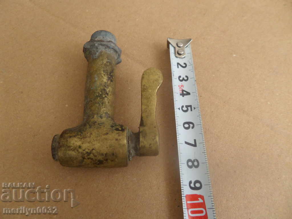 Old Bronze Spout Spinner Key Fountain Stop Valve - 7 Old Bronze Spout Spinner Key Fountain Stop Valve - 7