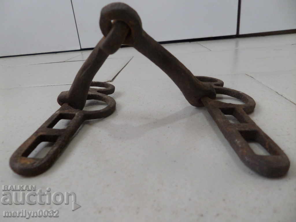 An old forged bridle reins wrought iron, a harness with price 30.00 BGN | € 15.34 An old forged bridle reins wrought iron, a harness with price 30.00 BGN | € 15.34