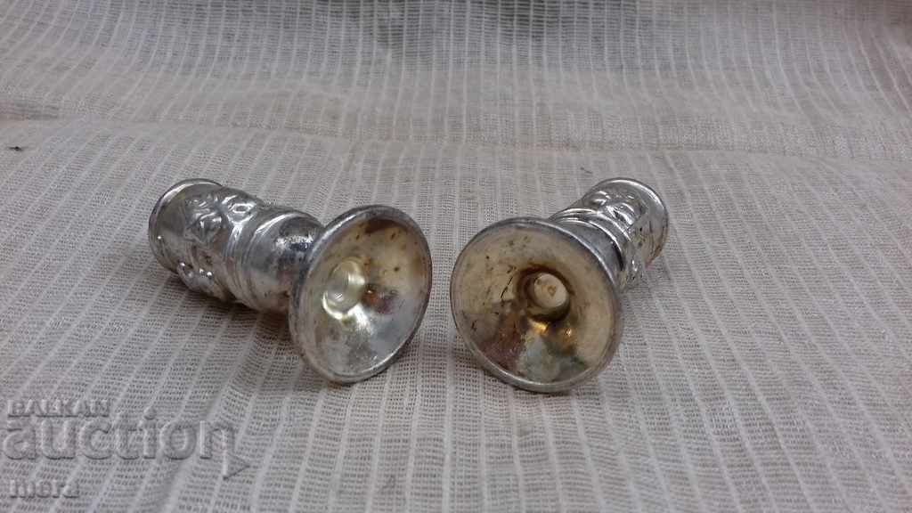 Δημοπρασία Ένα ζευγάρι μικρά κηροπήγια.