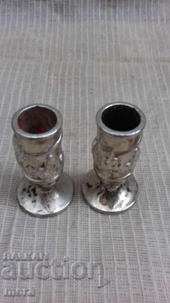 Ένα ζευγάρι μικρά κηροπήγια. - 5