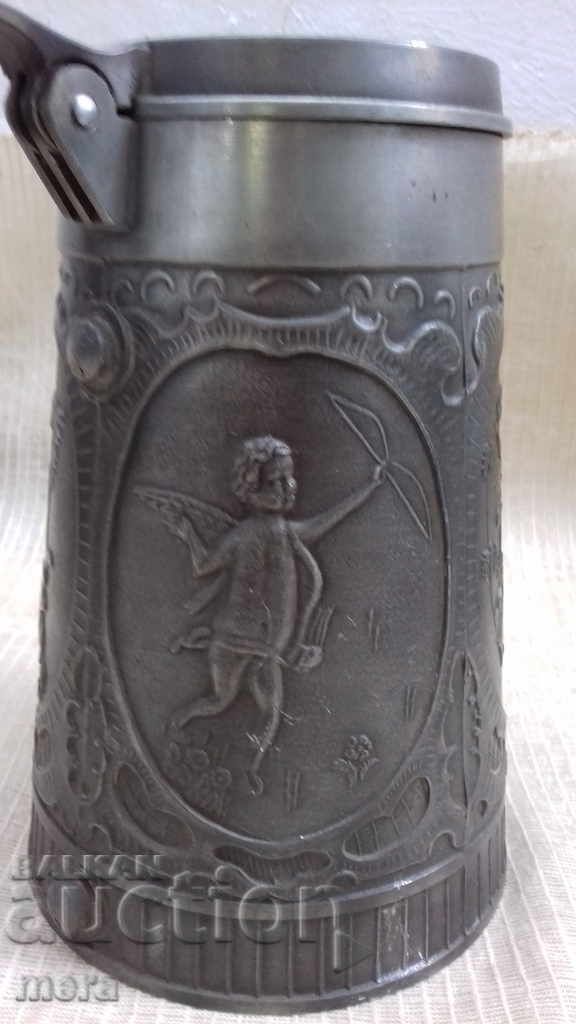 Auction  Large metal zinc container