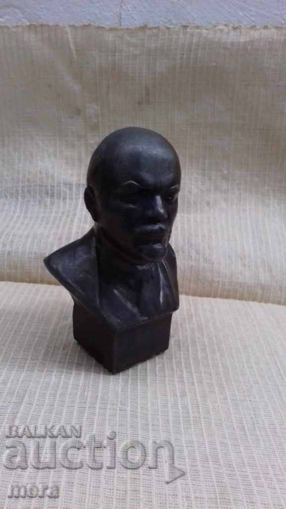 Стар авторски метален  бюст на Ленин