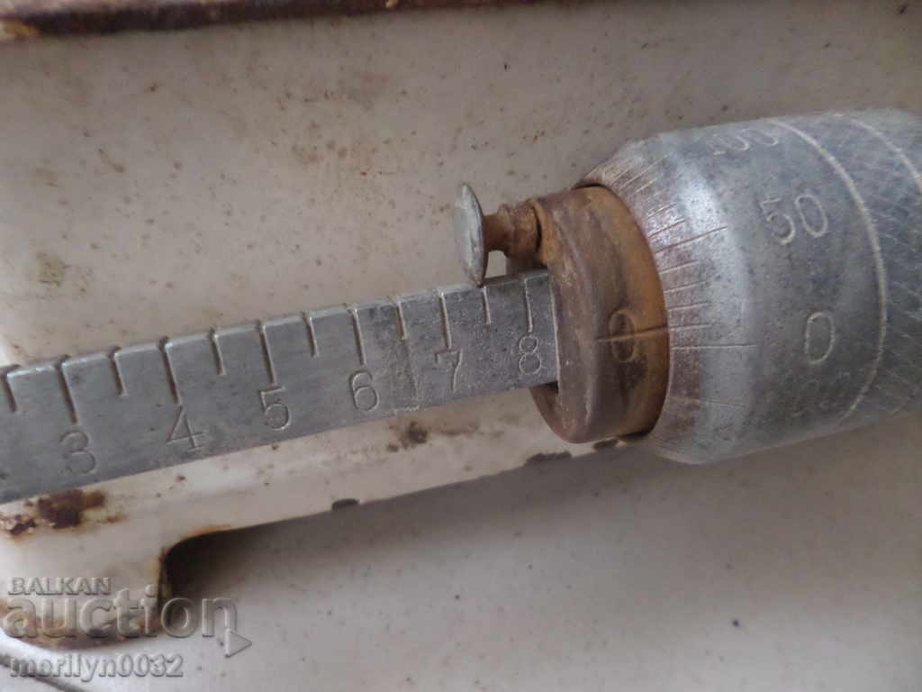 German medical scales for weighing babies Third Reich with price 55.00 BGN | € 28.12 German medical scales for weighing babies Third Reich with price 55.00 BGN | € 28.12