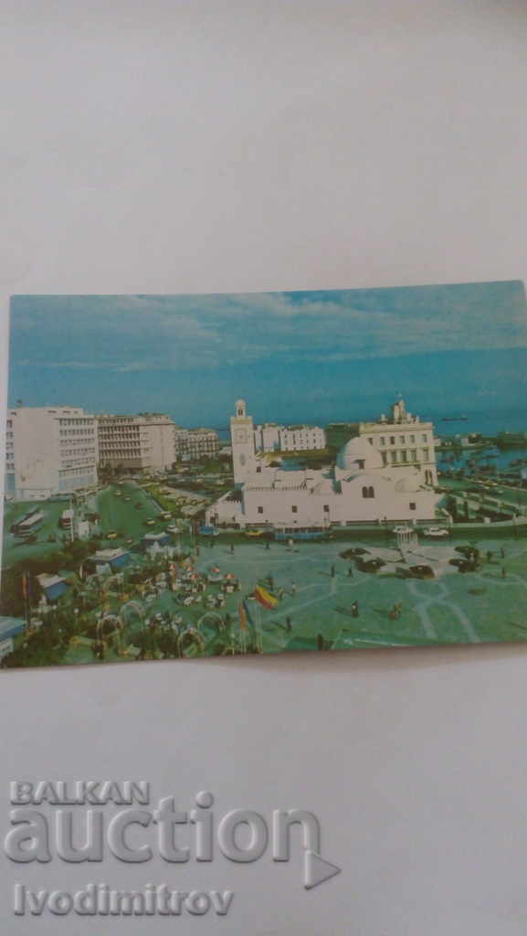 Postcard Alger Place des Martyrs Vue Generale