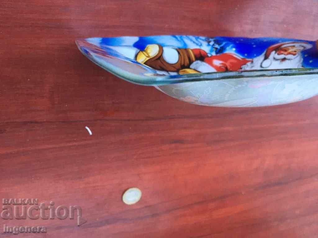 Auction  CHRISTMAS PLATE GLASS SALE NEW