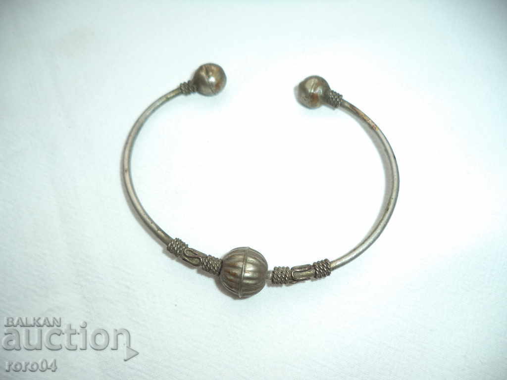 Доставка на СТАРА ВЪЗРОЖДЕНСКА ГРИВНА Доставка на СТАРА ВЪЗРОЖДЕНСКА ГРИВНА