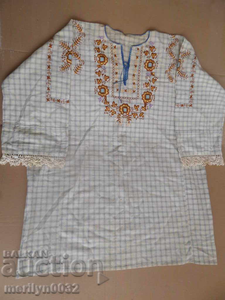 Old authentic embroidered shawl costume costume embroidery with price 89.00 BGN | € 45.50 Old authentic embroidered shawl costume costume embroidery with price 89.00 BGN | € 45.50