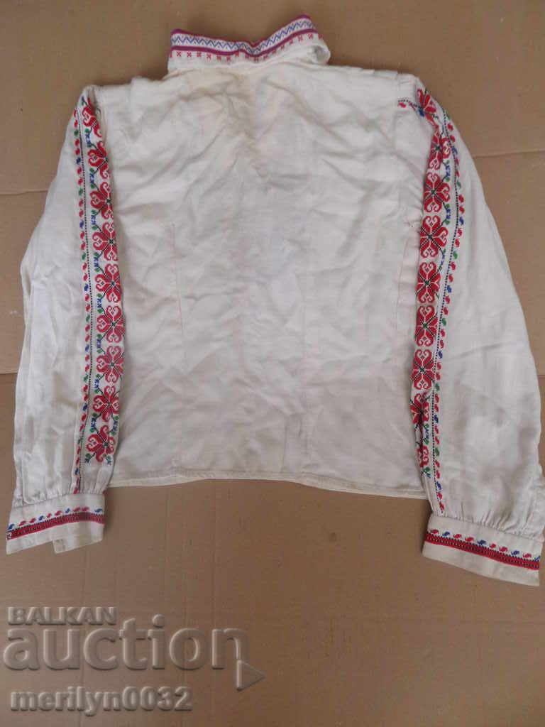 Old authentic embroidered shawl costume costume embroidery with price 136.00 BGN | € 69.54 Old authentic embroidered shawl costume costume embroidery with price 136.00 BGN | € 69.54