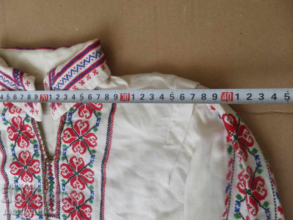 Delivery of Old authentic embroidered shawl costume costume embroidery Delivery of Old authentic embroidered shawl costume costume embroidery