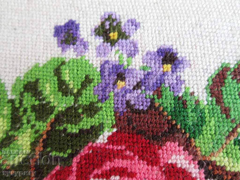 Cusătură manuală cusută dreptunghiulară Flori neutilizate cu preț 35.00 BGN | € 17.90 Cusătură manuală cusută dreptunghiulară Flori neutilizate cu preț 35.00 BGN | € 17.90