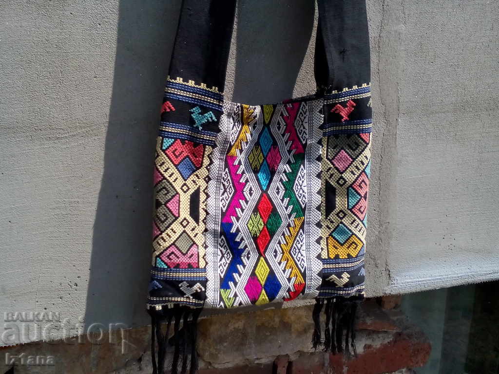 Old ethnic bag with price 22.00 BGN | € 11.25