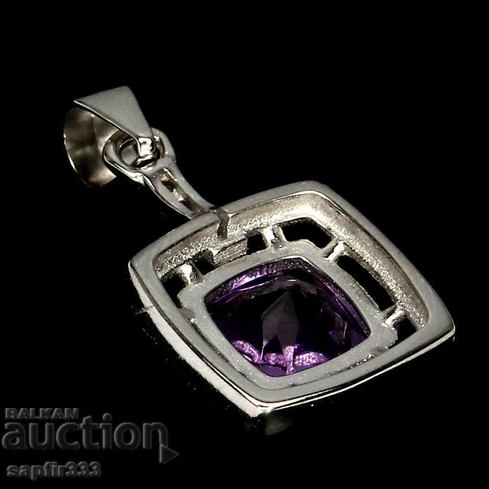 Auction BEAUTIFUL RING AND MEDALLION WITH NATURAL AMETHYSTS AND ZIRCONIA Auction BEAUTIFUL RING AND MEDALLION WITH NATURAL AMETHYSTS AND ZIRCONIA