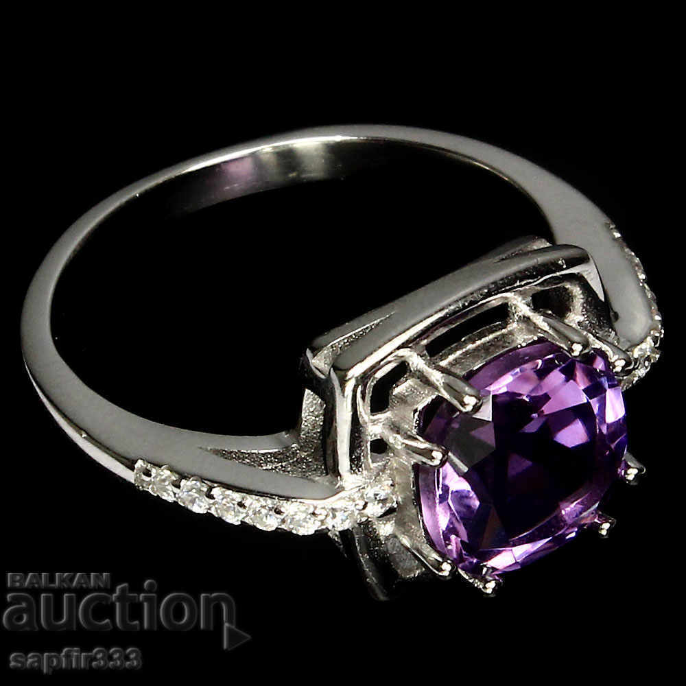BEAUTIFUL RING AND MEDALLION WITH NATURAL AMETHYSTS AND ZIRCONIA - 6 BEAUTIFUL RING AND MEDALLION WITH NATURAL AMETHYSTS AND ZIRCONIA - 6