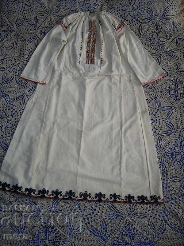 Authentic shirt from northeastern Bulgaria with price 180.00 BGN | € 92.03 Authentic shirt from northeastern Bulgaria with price 180.00 BGN | € 92.03