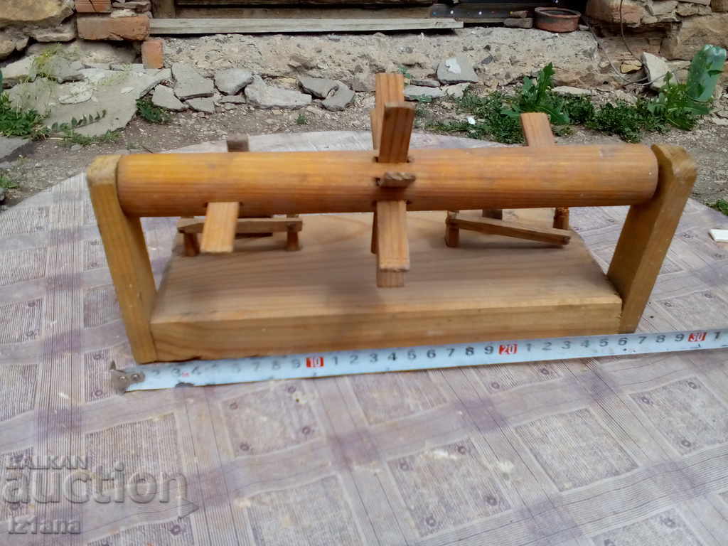Аукцион Стара дървена играчка