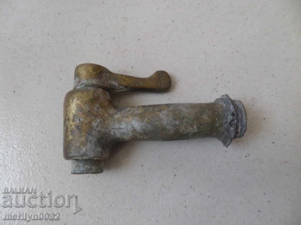 Old Bronze Spout Spinner Key Fountain Stop Valve with price 29.00 BGN | € 14.83 Old Bronze Spout Spinner Key Fountain Stop Valve with price 29.00 BGN | € 14.83