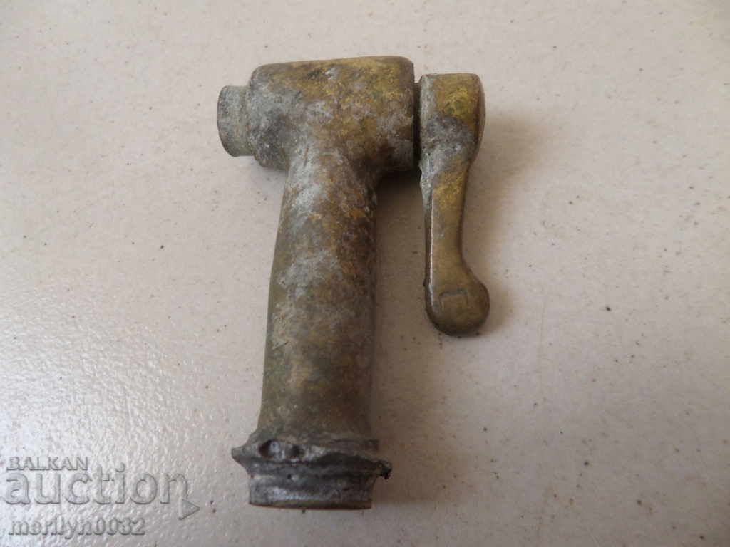 Old Bronze Spout Spinner Key Fountain Stop Valve - 5 Old Bronze Spout Spinner Key Fountain Stop Valve - 5