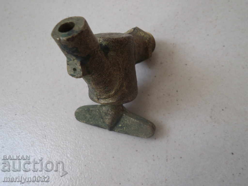 Old Bronze Spout Spinner Key Fountain Stop Valve with price 21.00 BGN | € 10.74 Old Bronze Spout Spinner Key Fountain Stop Valve with price 21.00 BGN | € 10.74