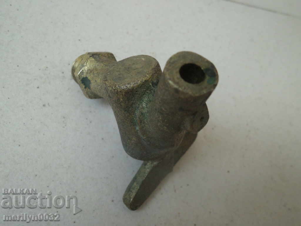 Delivery of Old Bronze Spout Spinner Key Fountain Stop Valve Delivery of Old Bronze Spout Spinner Key Fountain Stop Valve
