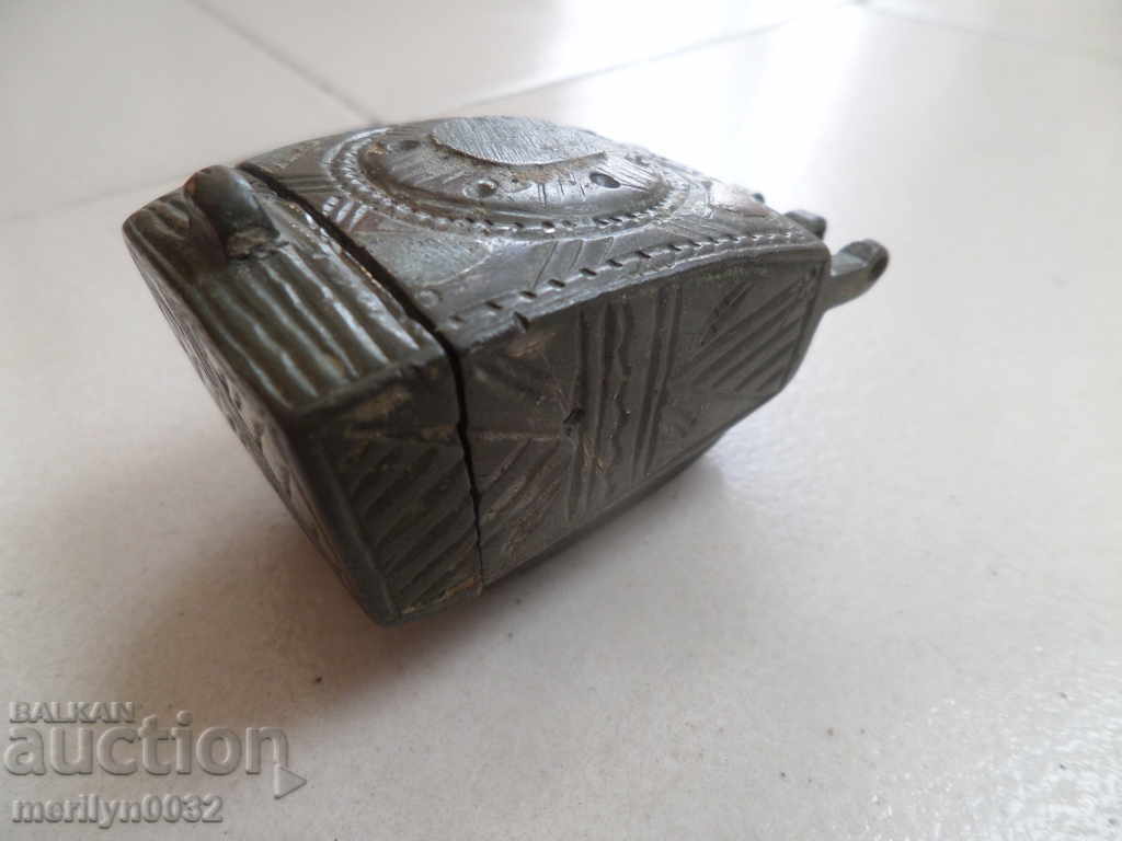 Bronze box for cabzi evzi firecracker Palaska Pishtov rifle - 6 Bronze box for cabzi evzi firecracker Palaska Pishtov rifle - 6