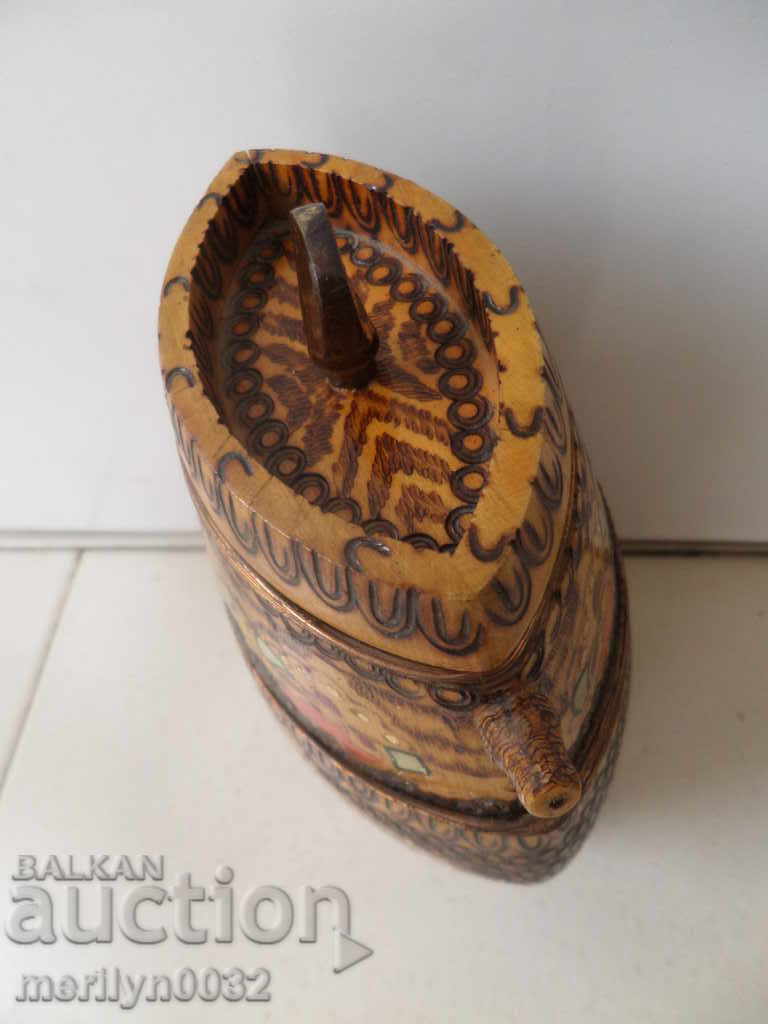 Ancient pyrographic paving bagel with price 57.00 BGN | € 29.14