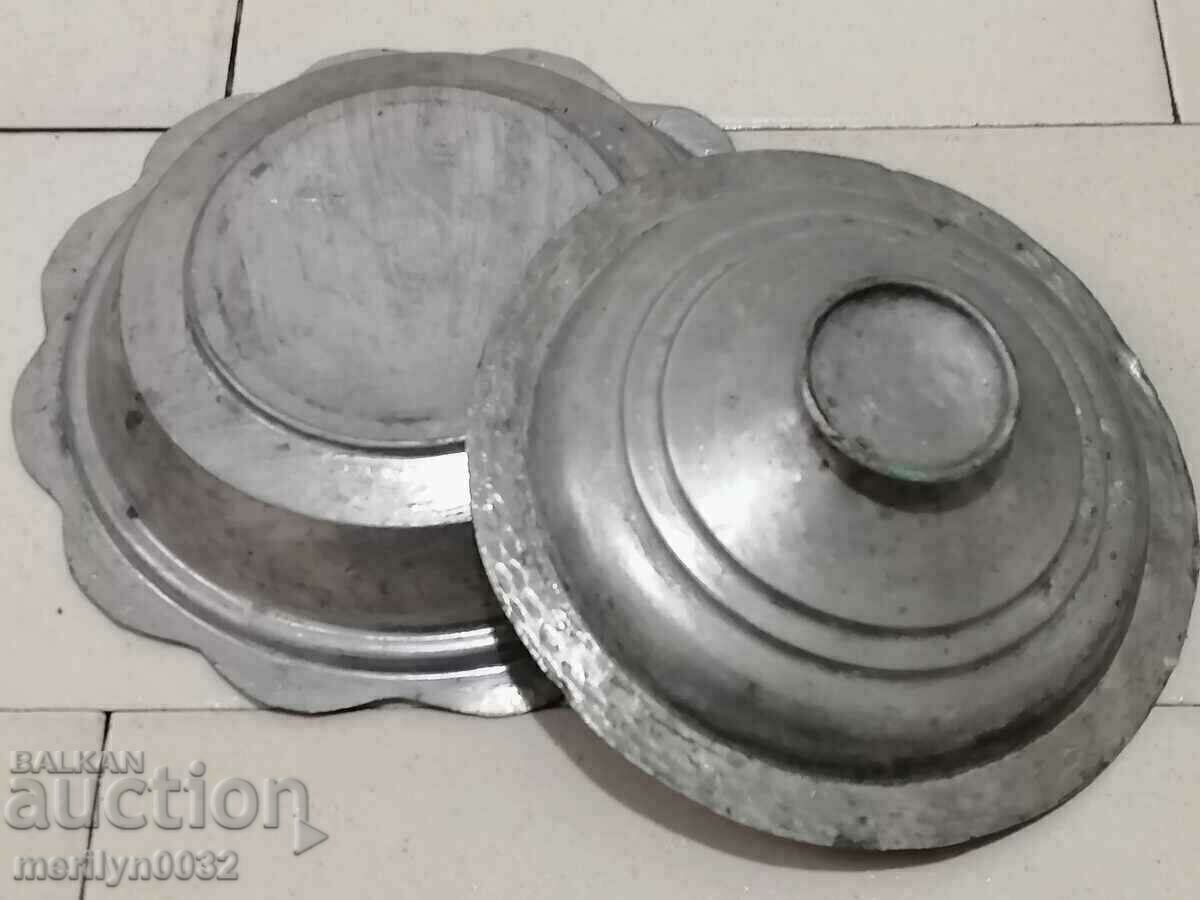 Delivery of Revival saucer with a lid, the blue copper lid Delivery of Revival saucer with a lid, the blue copper lid