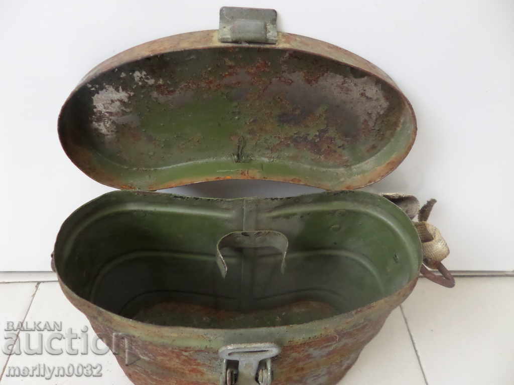 Army Metal Box World War II Box WW2 - 7 Army Metal Box World War II Box WW2 - 7