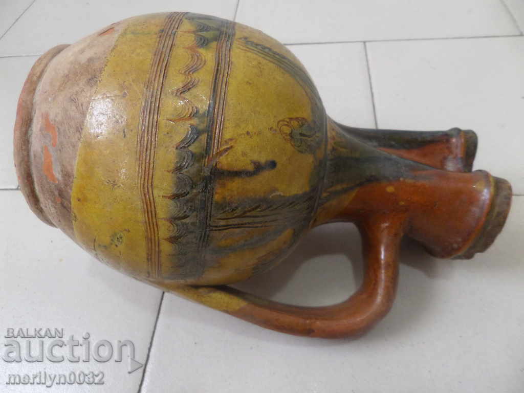 Delivery of Crown 19th-century old pitcher potted jar pottery ceramics Delivery of Crown 19th-century old pitcher potted jar pottery ceramics